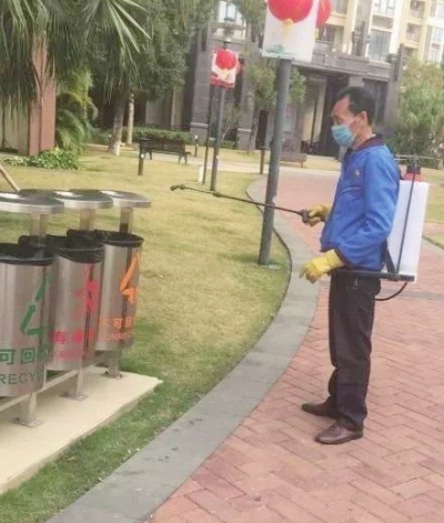 社區(qū)消毒。.jpg